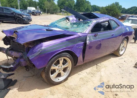 2010 Dodge Challenger R/T из США, поврежденный, VIN 2B3CJ5DT2AH184139